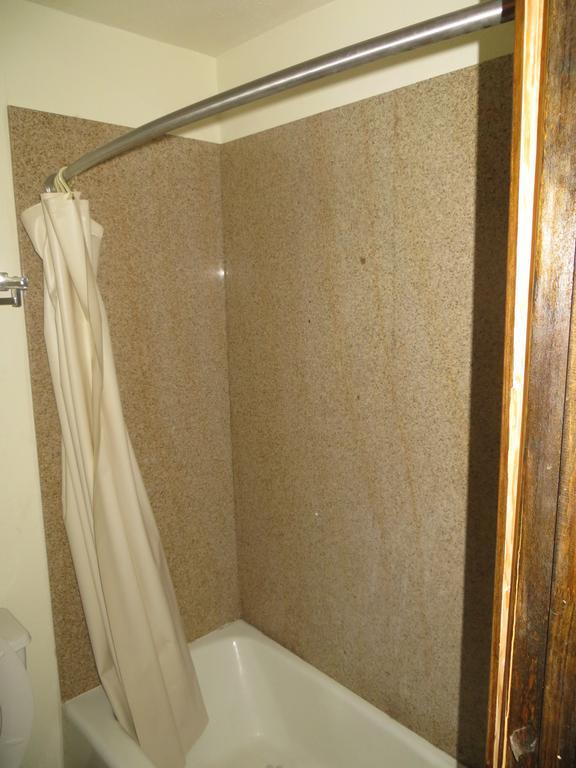 Bayshore Motel La Porte Habitación foto
